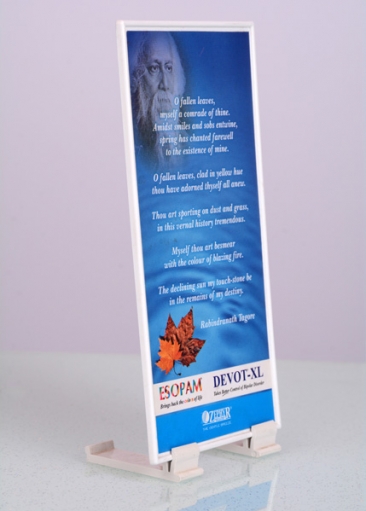 Brochure-Stand---Side